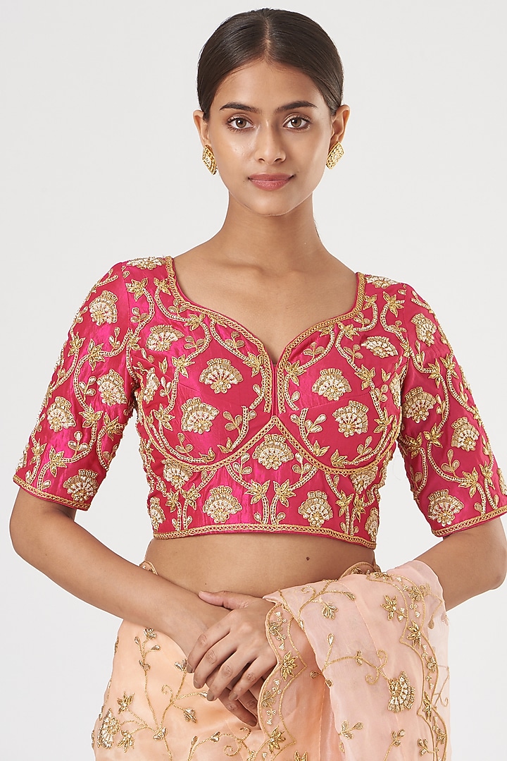 Peach Embroidered Wedding Saree Set by SURBHI SHAH at Pernia's Pop Up Shop