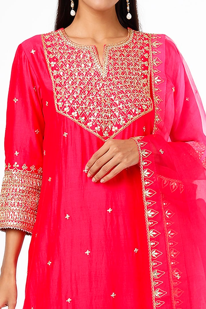 Bright Red Pure Spun Silk Kurta Set by SURBHI SHAH at Pernia's Pop Up Shop