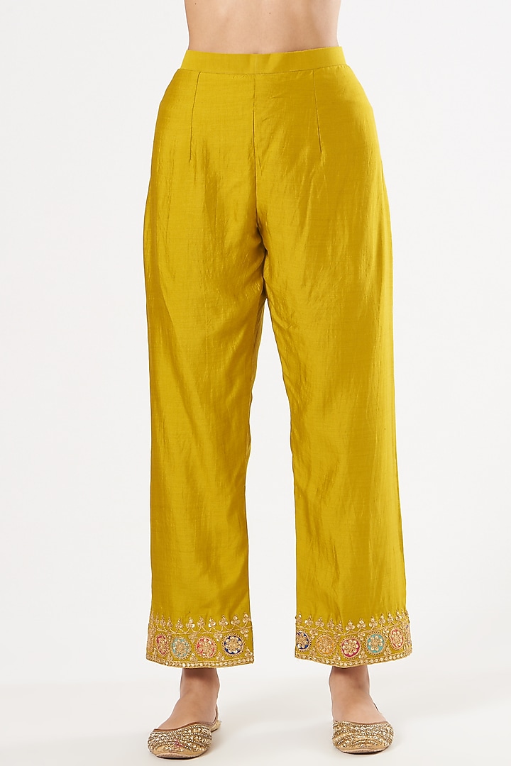 Mustard Hand Embroidered Kurta Set by SURBHI SHAH at Pernia's Pop Up Shop