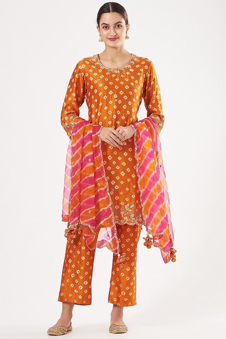 Orange Hand Embroidered Kurta Set by SURBHI SHAH at Pernia's Pop Up Shop