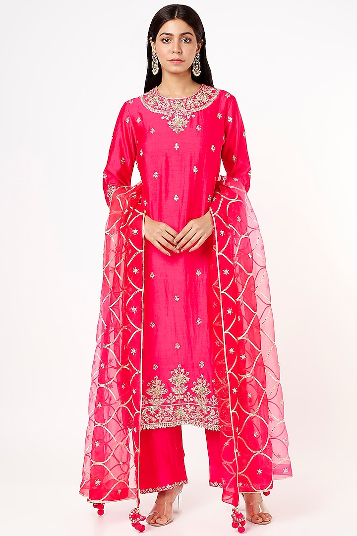 Hot Pink Embroidered Kurta Set Design by SURBHI SHAH at Pernia's Pop Up ...