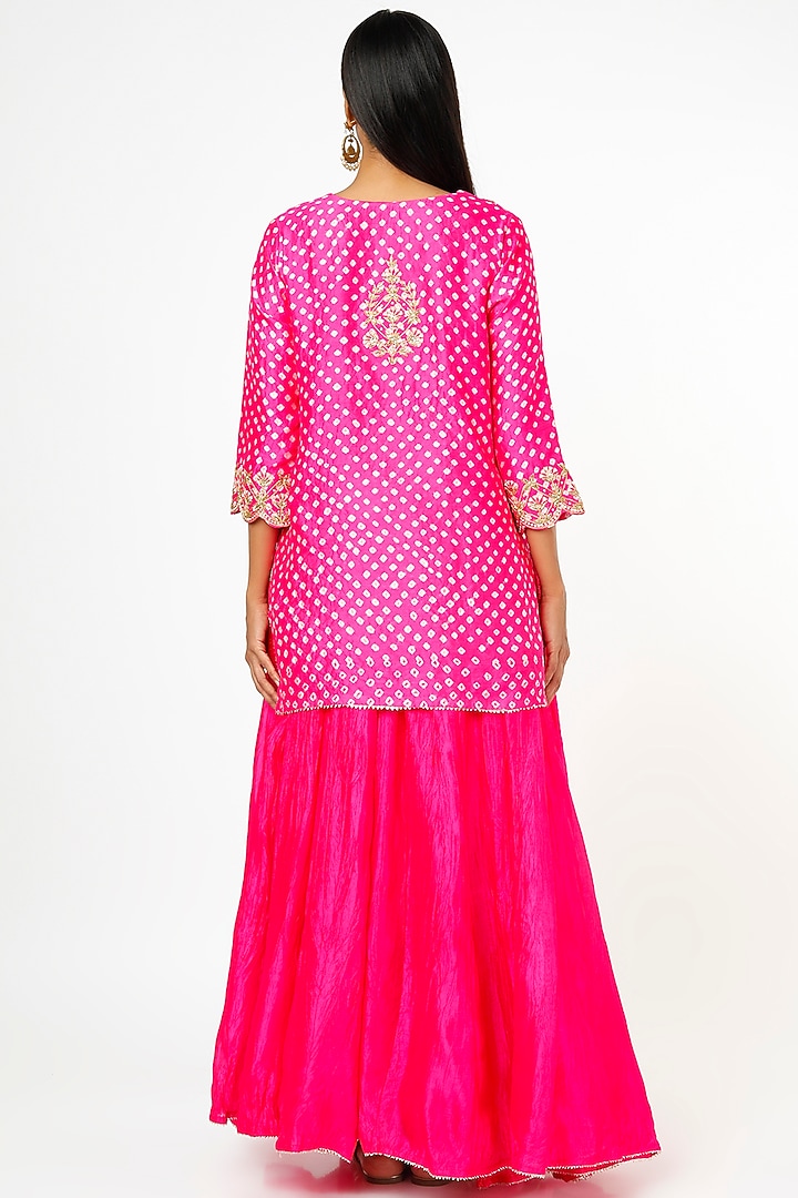 Hot Pink Hand Embroidered Kurta Set by SURBHI SHAH at Pernia's Pop Up Shop