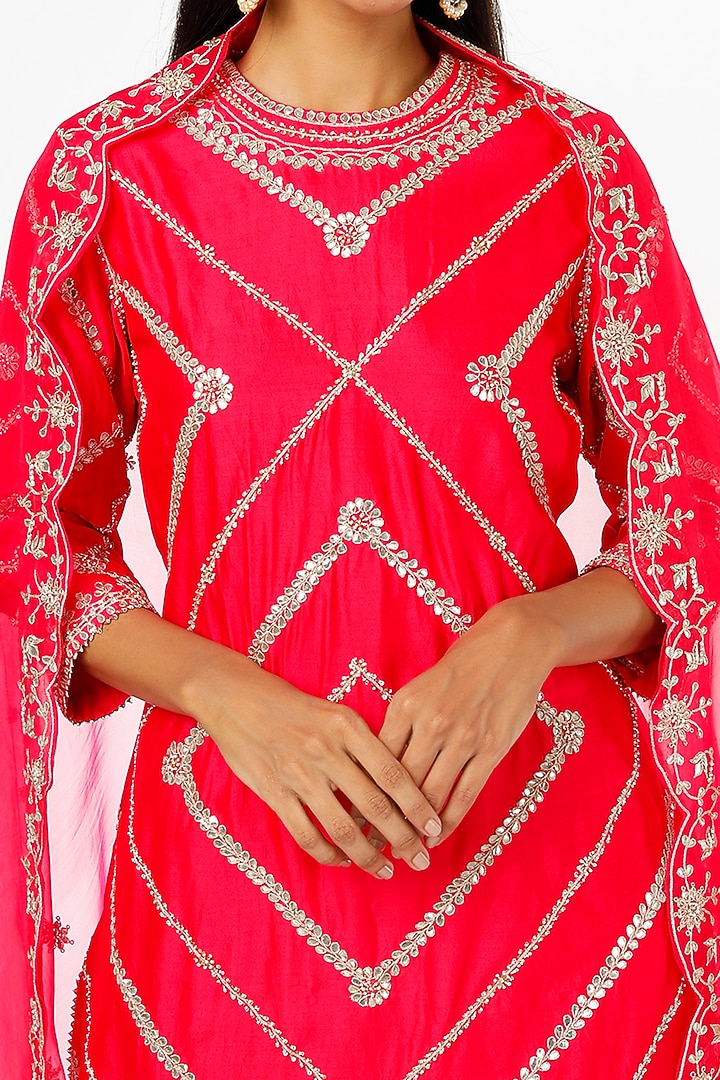 Bright Red Embroidered Kurta Set by SURBHI SHAH at Pernia's Pop Up Shop