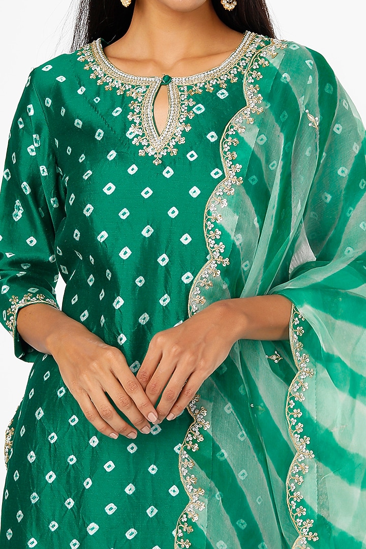 Ink Green Hand Embroidered Kurta Set by SURBHI SHAH at Pernia's Pop Up Shop