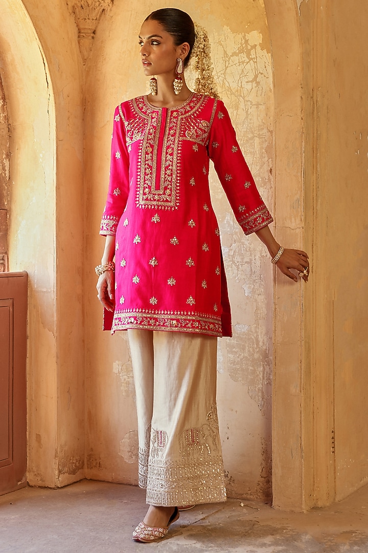 Strawberry Red Spun Silk Marori Work Kurta Set by Surbhi Shah at Pernia's Pop Up Shop