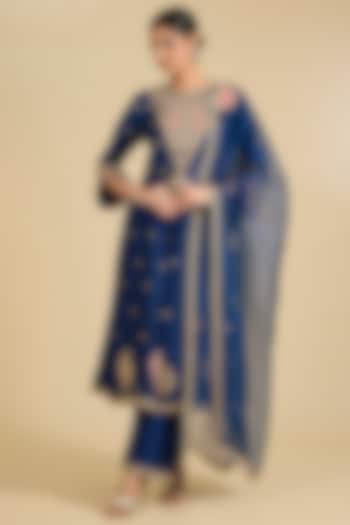 Navy Blue Spun Silk Zardosi Work Wedding Anarkali Set by Surbhi Shah at Pernia's Pop Up Shop