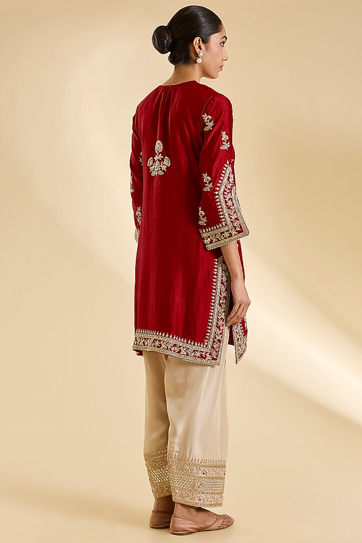 Maroon Spun Silk Gota & Marori Work Kurta Set by SURBHI SHAH at Pernia's Pop Up Shop