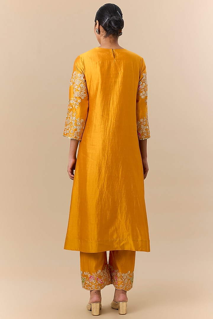Mango Yellow Spun Silk Marori Embroidered Kurta Set by SURBHI SHAH at Pernia's Pop Up Shop