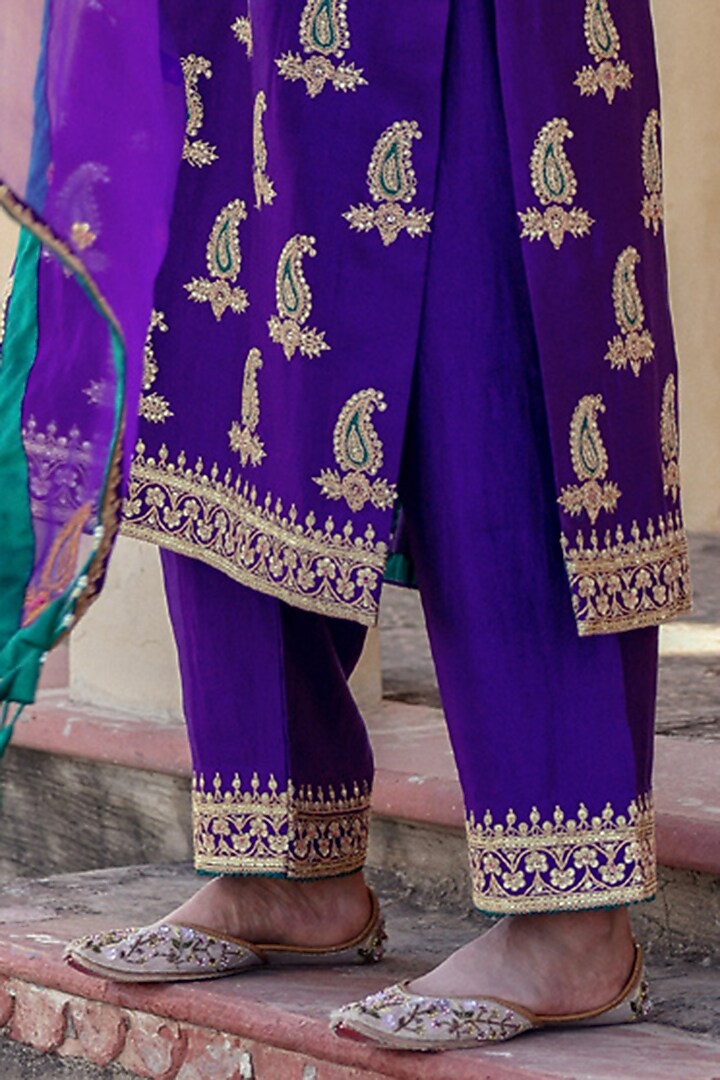 Purple Spun Silk Marori Work Kurta Set by Surbhi Shah at Pernia's Pop Up Shop