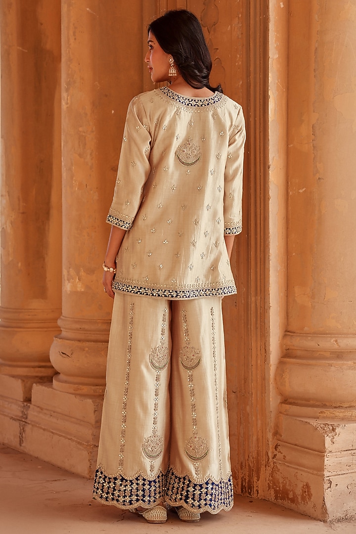 Champagne Spun Silk Marori Work Kurta Set by SURBHI SHAH at Pernia's Pop Up Shop