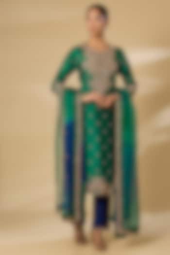 Emerald Green Spun Silk Sequins Work Kurta Set by SURBHI SHAH at Pernia's Pop Up Shop