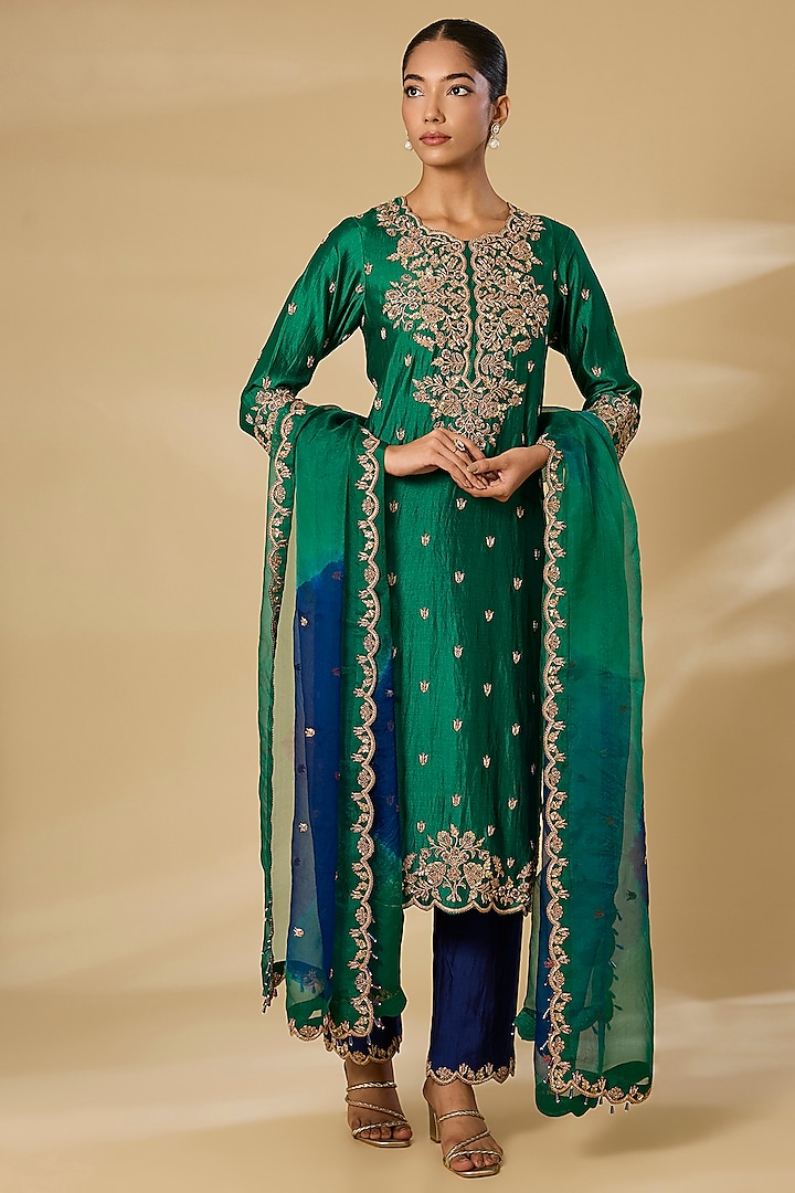 Emerald Green Spun Silk Sequins Work Kurta Set by SURBHI SHAH at Pernia's Pop Up Shop