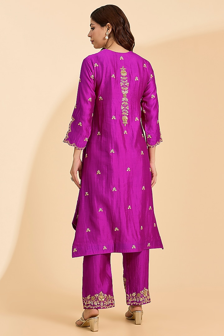 Magenta Spun Silk Zardosi Work Kurta Set by Surbhi Shah at Pernia's Pop Up Shop