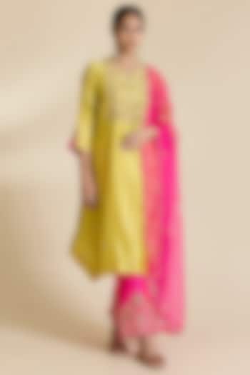 Yellow Spun Zardosi Work Kurta Set by SURBHI SHAH at Pernia's Pop Up Shop