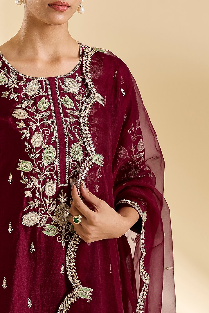 Maroon Spun Silk Zardosi Work Kurta Set by SURBHI SHAH at Pernia's Pop Up Shop