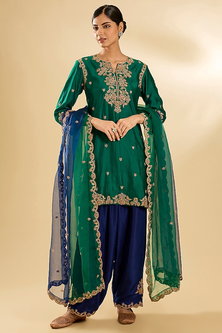 Emerald Green Spun Silk & Pure Silk Sequin Work Kurta Set by SURBHI SHAH at Pernia's Pop Up Shop