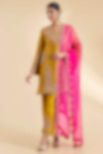 Mustard Yellow Spun Silk Sequins Work Kurta Set by SURBHI SHAH at Pernia's Pop Up Shop