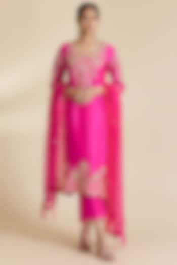 Hot Pink Spun Silk Marori & Sequins Work Kurta Set by SURBHI SHAH at Pernia's Pop Up Shop