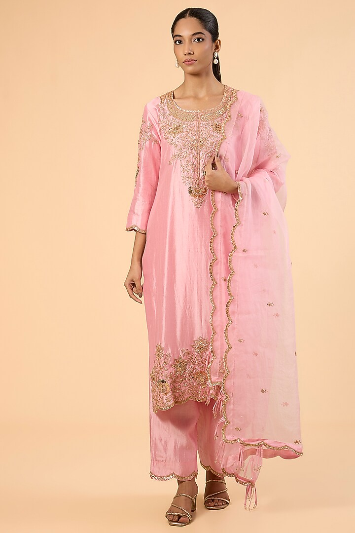 Baby Pink Spun Silk Marori & Sequin Work Kurta Set by SURBHI SHAH at Pernia's Pop Up Shop