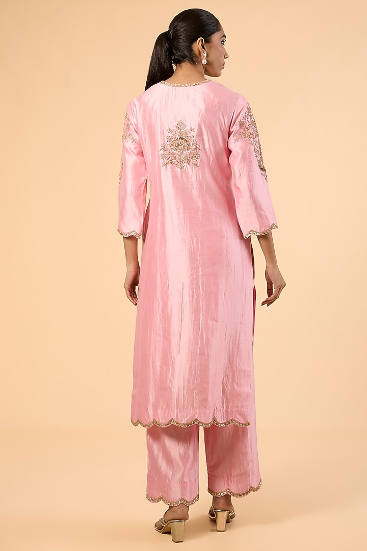 Baby Pink Spun Silk Marori & Sequin Work Kurta Set by SURBHI SHAH at Pernia's Pop Up Shop