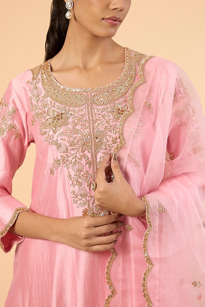 Baby Pink Spun Silk Marori & Sequin Work Kurta Set by SURBHI SHAH at Pernia's Pop Up Shop