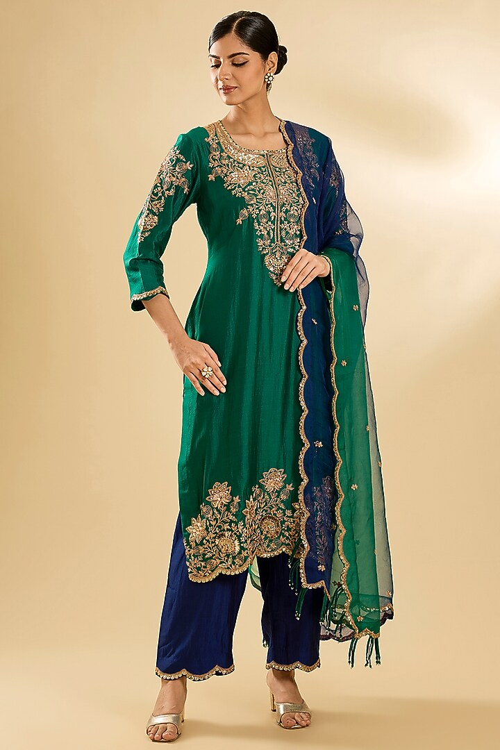 Emerald Green Spun Silk Sequin Work Kurta Set by SURBHI SHAH at Pernia's Pop Up Shop