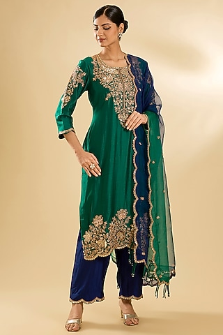 Emerald Green Spun Silk Sequin Work Kurta Set by SURBHI SHAH