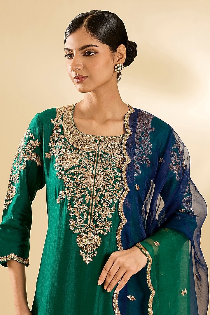 Emerald Green Spun Silk Sequin Work Kurta Set by SURBHI SHAH at Pernia's Pop Up Shop