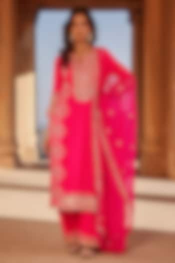 Strawberry Red Spun Silk Marori Work Kurta Set by Surbhi Shah at Pernia's Pop Up Shop