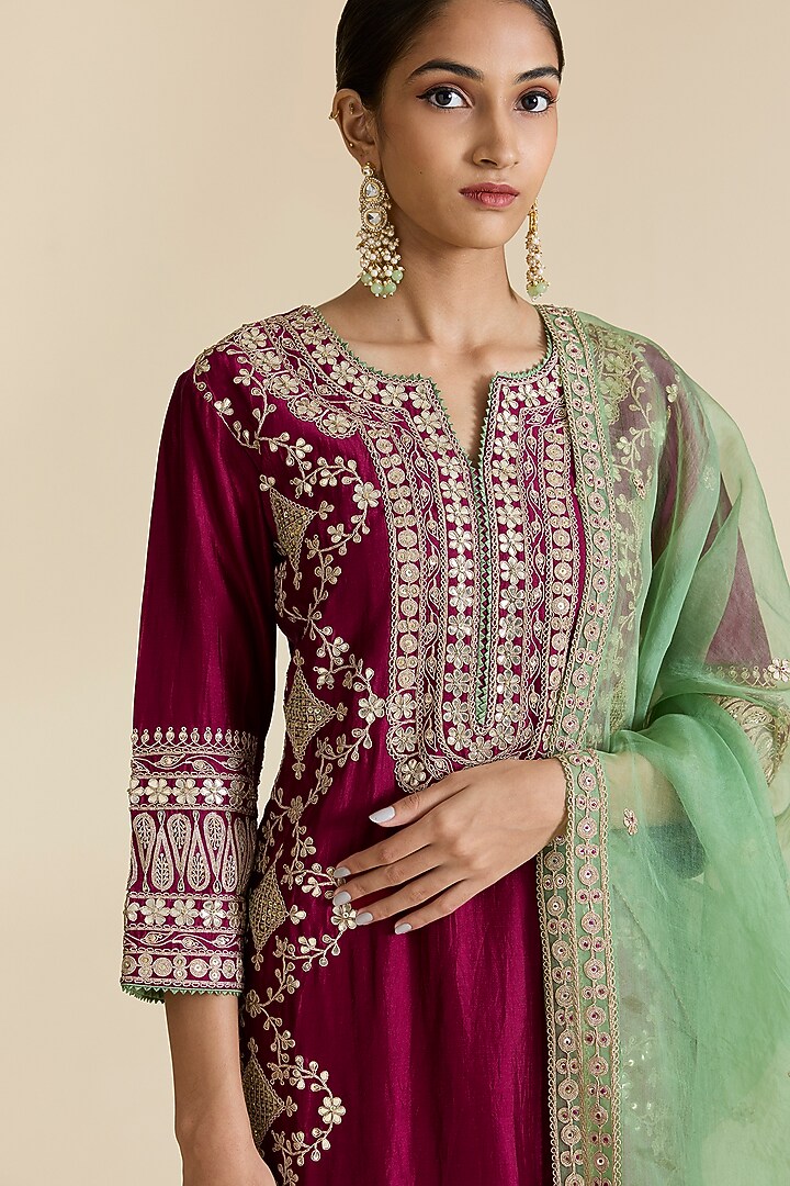 Berry Magenta Spun Silk Marori & Gota Work Kurta Set by SURBHI SHAH at Pernia's Pop Up Shop