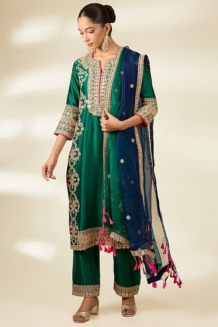 Emerald Green Spun Silk Gota Work Kurta Set by Surbhi Shah at Pernia's Pop Up Shop