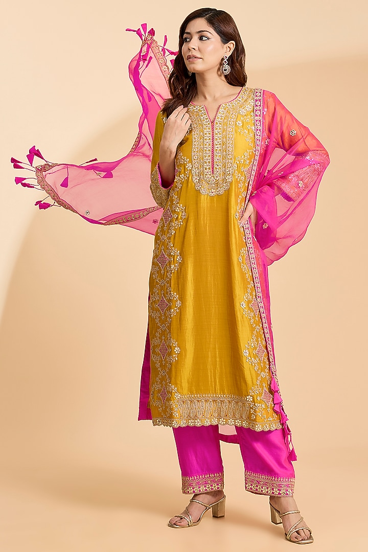 Yellow Spun Silk Gota & Marori Work Kurta Set by Surbhi Shah at Pernia's Pop Up Shop