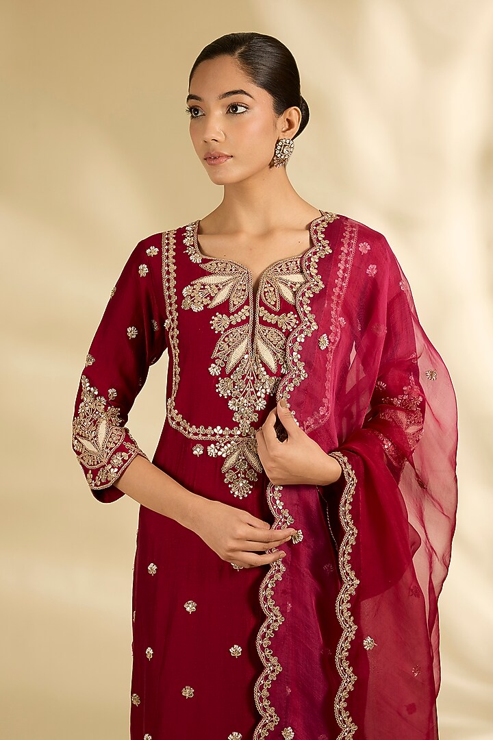 Maroon Spun Silk Pearl Work Kurta Set by SURBHI SHAH at Pernia's Pop Up Shop