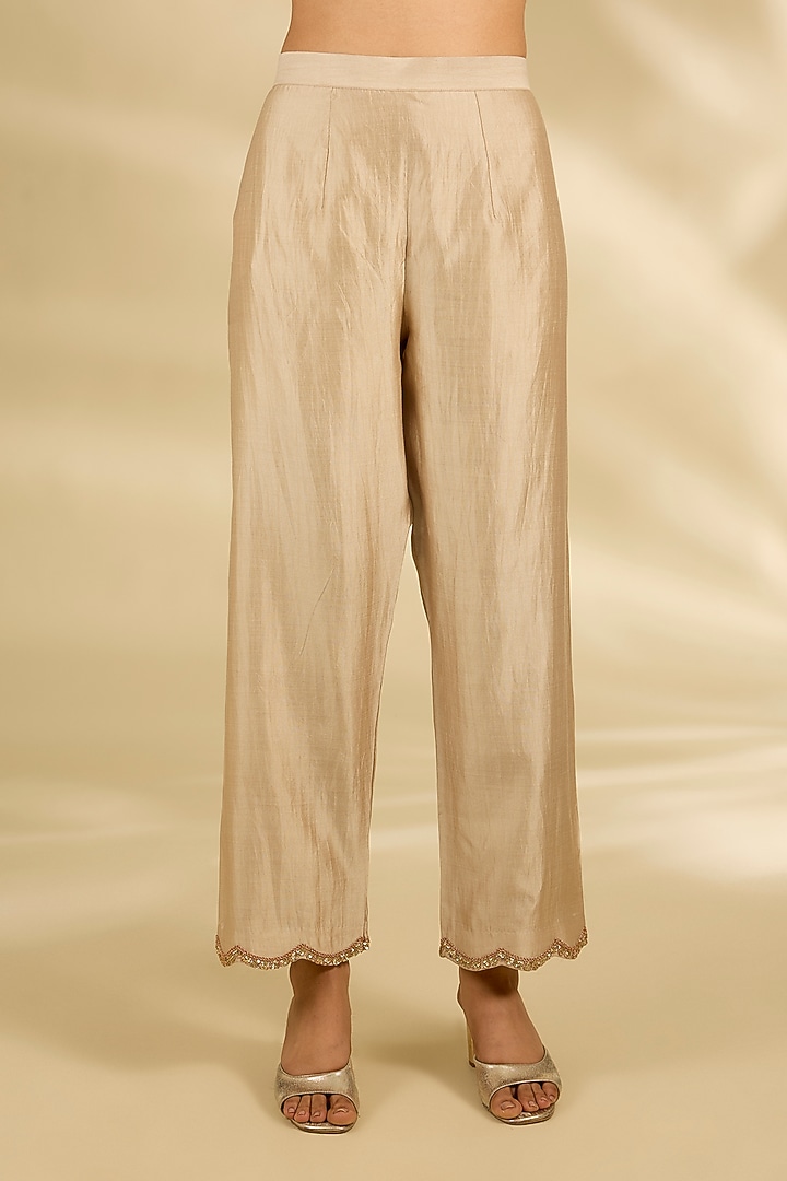 Pearl White Spun Silk Sequins Work Kurta Set by SURBHI SHAH at Pernia's Pop Up Shop