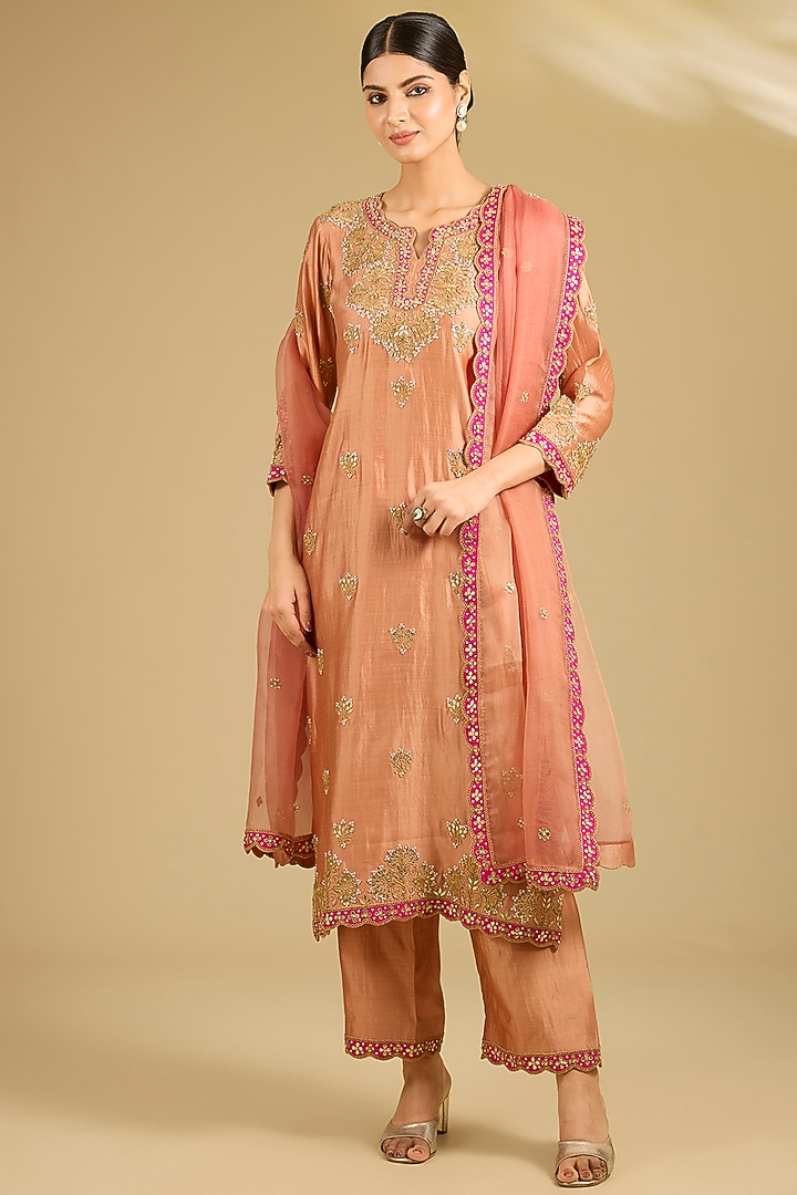 Old Rose Spun Silk Patchwork Kurta Set by SURBHI SHAH at Pernia's Pop Up Shop
