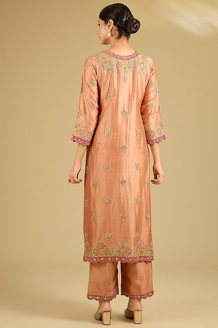 Old Rose Spun Silk Patchwork Kurta Set by SURBHI SHAH at Pernia's Pop Up Shop