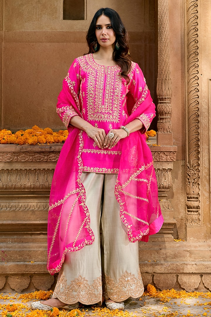 Pink Pure Spun Silk Zardosi Work Kurta Set by SURBHI SHAH at Pernia's Pop Up Shop
