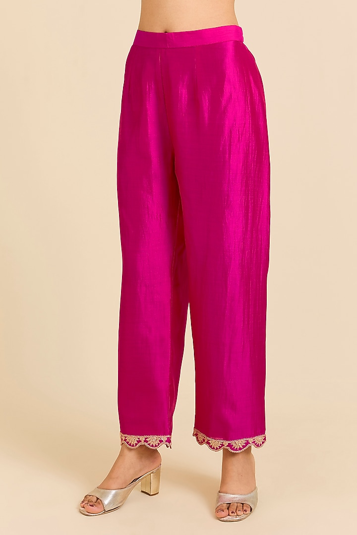 Maroon Spun Silk Marori Embroidered Kurta Set by SURBHI SHAH at Pernia's Pop Up Shop