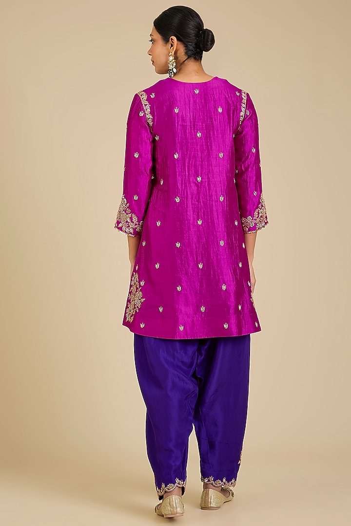Magenta Spun Silk Marori Work Kurta Set by SURBHI SHAH at Pernia's Pop Up Shop