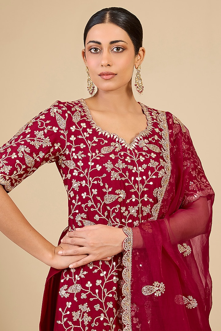 Maroon Spun Silk Skirt Set by Surbhi Shah at Pernia's Pop Up Shop