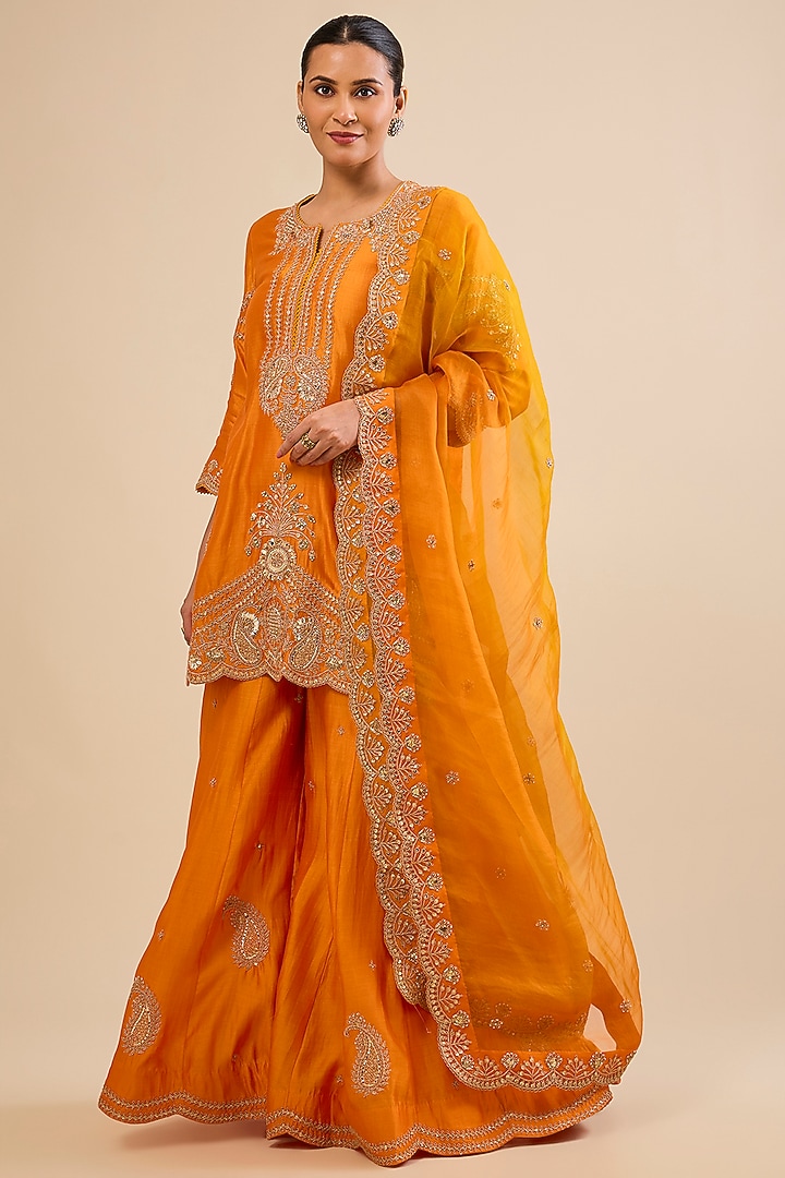 Orange Spun Silk Mukaish Work Kurta Set by Surbhi Shah at Pernia's Pop Up Shop