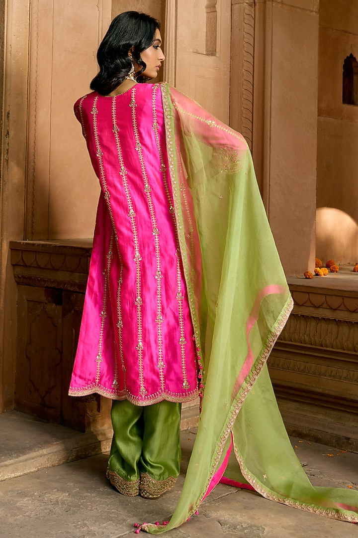 Pink Pure Spun Silk Mukesh Work Kurta Set by SURBHI SHAH at Pernia's Pop Up Shop