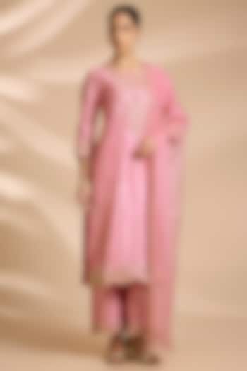 Rose Gold Spun Silk Gota Embroidered Kurta Set by Surbhi Shah at Pernia's Pop Up Shop