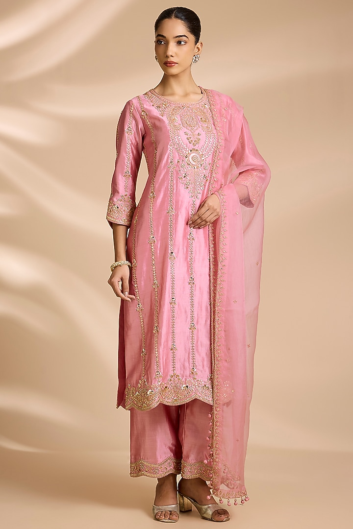 Rose Gold Spun Silk Gota Embroidered Kurta Set by Surbhi Shah at Pernia's Pop Up Shop