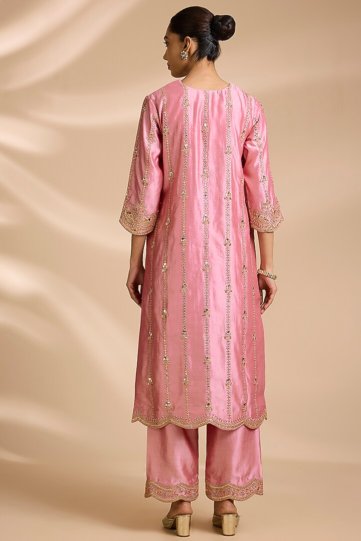 Rose Gold Spun Silk Gota Embroidered Kurta Set by Surbhi Shah at Pernia's Pop Up Shop