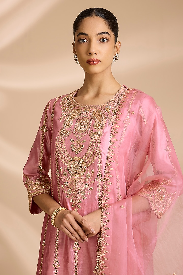 Rose Gold Spun Silk Gota Embroidered Kurta Set by Surbhi Shah at Pernia's Pop Up Shop