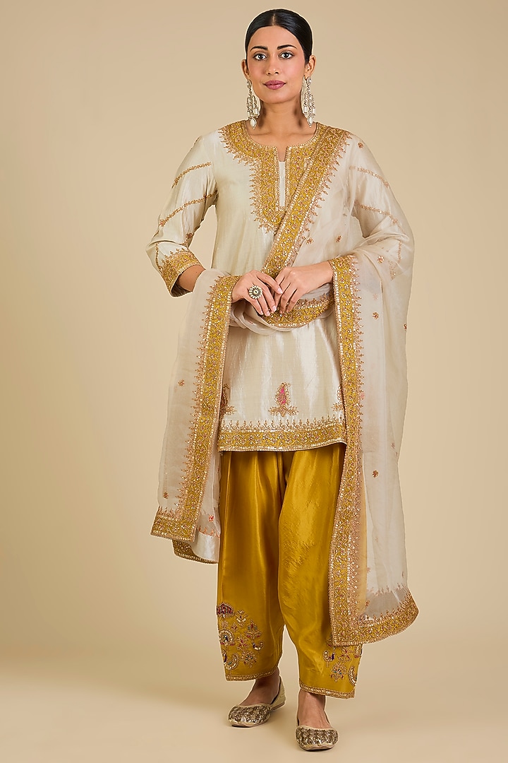 Pearl White Spun Silk Patch Work Kurta Set by SURBHI SHAH at Pernia's Pop Up Shop