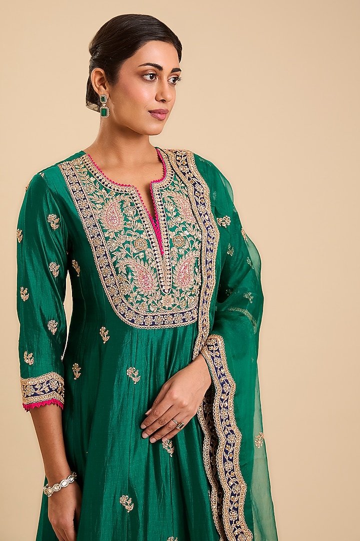 Emerald Green Spun Silk Marori & Zardosi Embroidered Bridal Anarkali Set by SURBHI SHAH at Pernia's Pop Up Shop