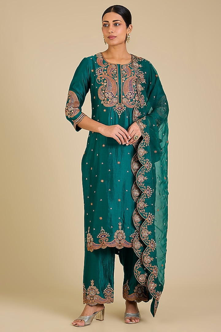 Emerald Green Spun Silk Marori Work Kurta Set by SURBHI SHAH at Pernia's Pop Up Shop