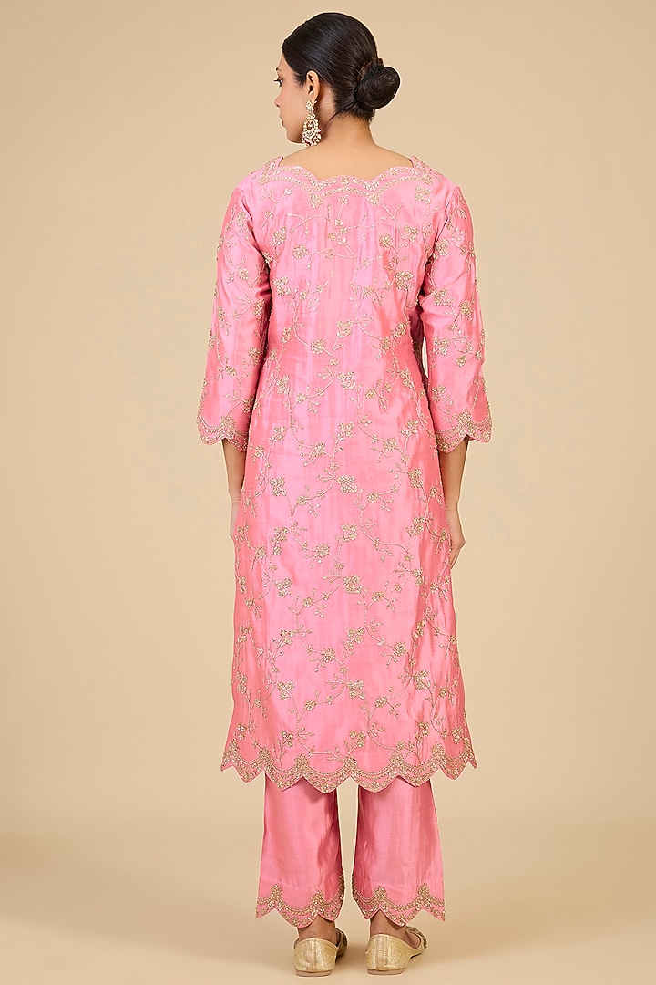 Raspberry Pink Spun Silk Marori Work Kurta Set by Surbhi Shah at Pernia's Pop Up Shop